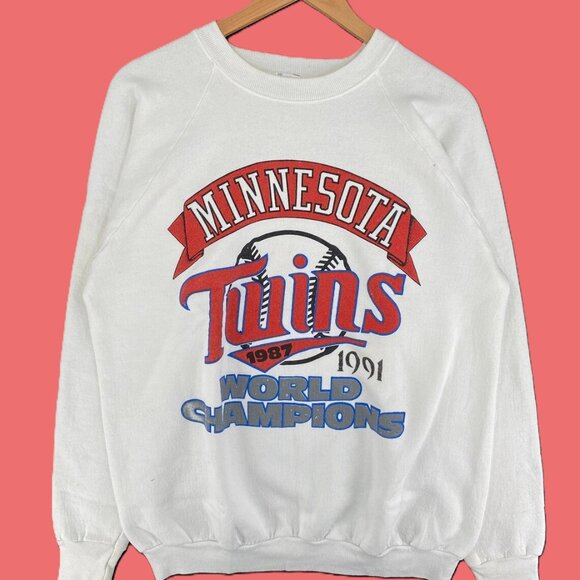 Retro Minnesota Twins World Series Crewneck Sweatshirt, Minnesota Twins MLB - Picture 1 of 4